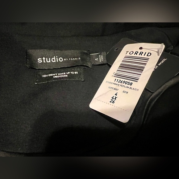 Torrid studio ponte peplum blazer - Picture 1 of 7